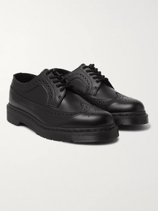 DR. MARTENS' MONO LEATHER WINGTIP BROGUES