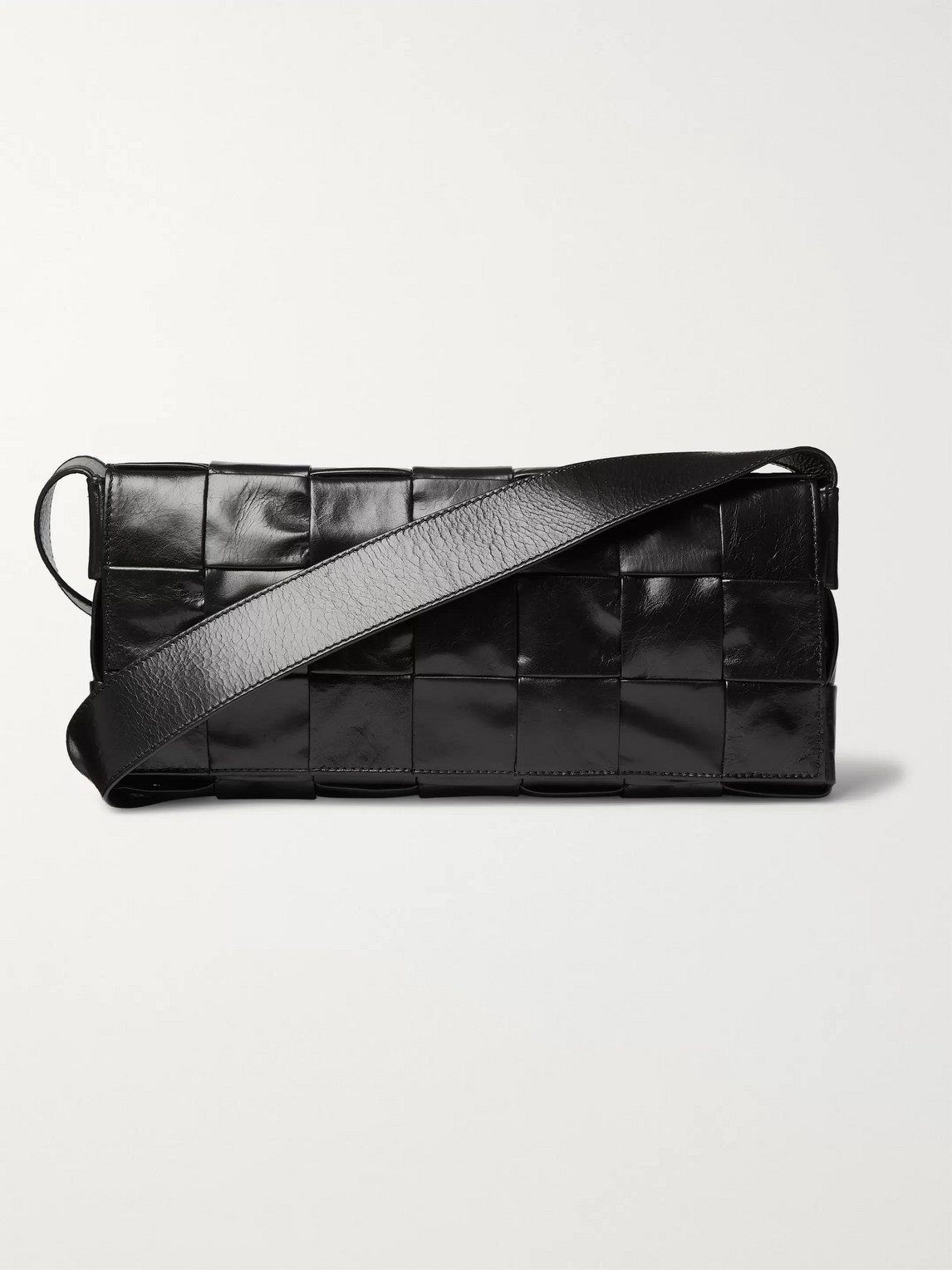 Bottega Veneta Intrecciato Creased-leather Messenger Bag In Black