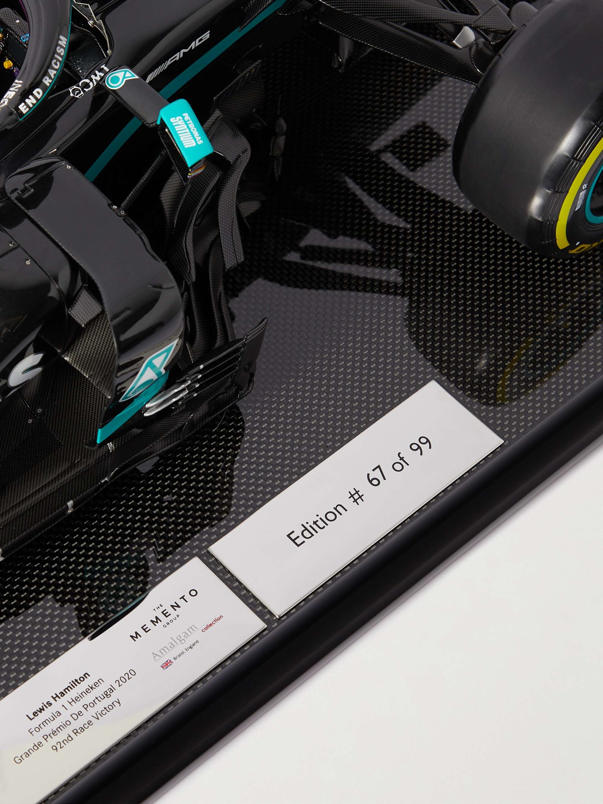 AMALGAM COLLECTION Mercedes Amg F1 W11 EQ Performance (2020) 1:8 Model Car