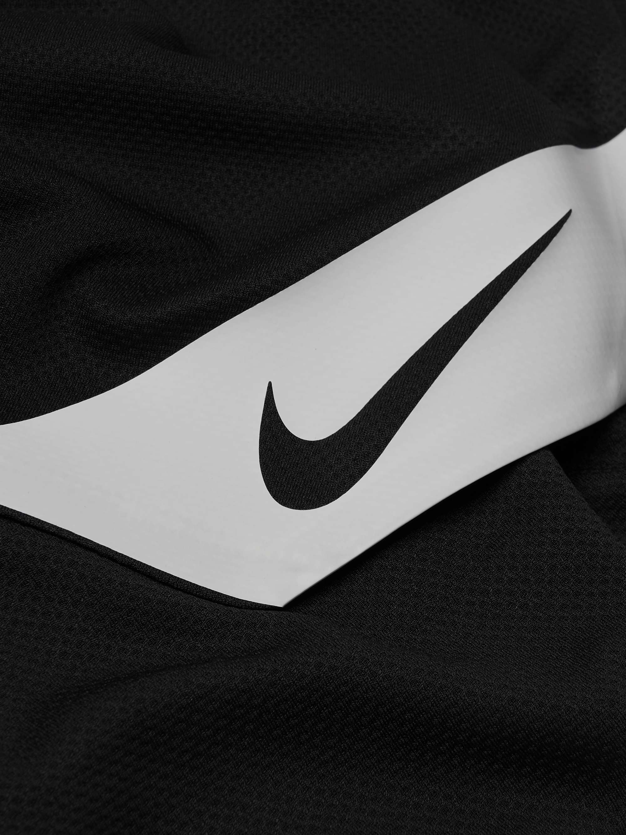 NIKE Small Cooling Towel