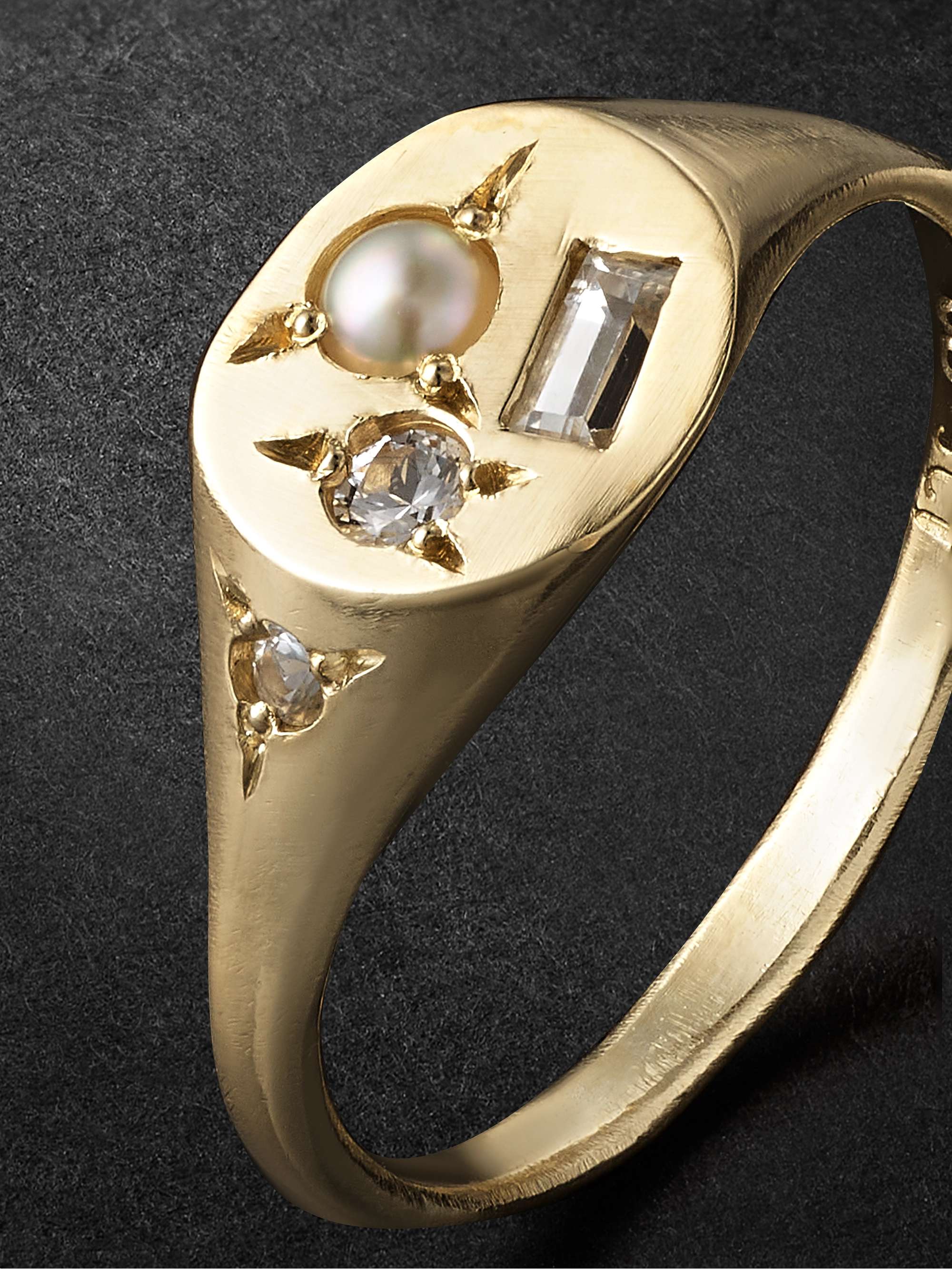 SEB BROWN Prince Gold, Sapphire and Pearl Ring