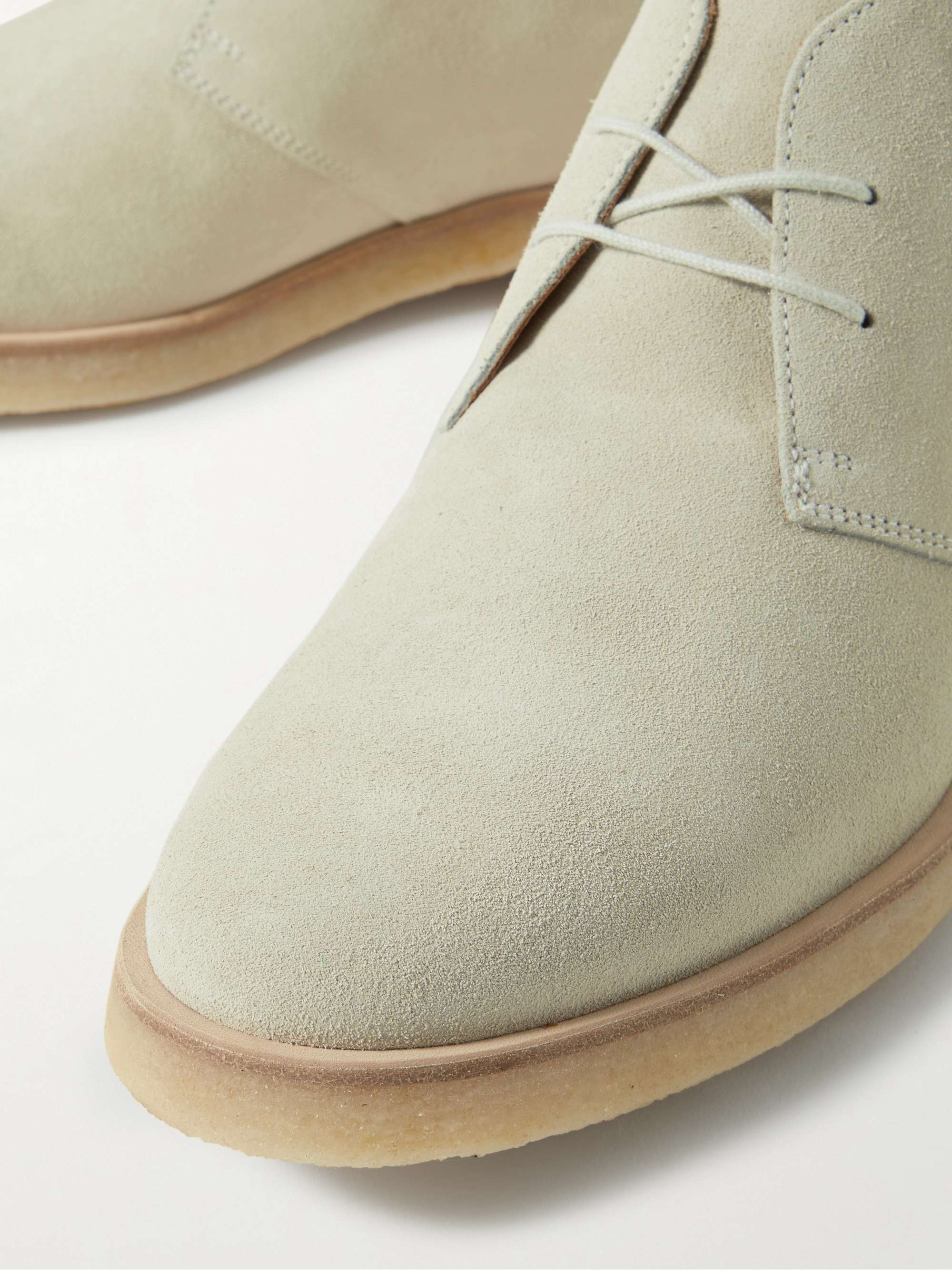 COMMON PROJECTS Suede Desert Boots