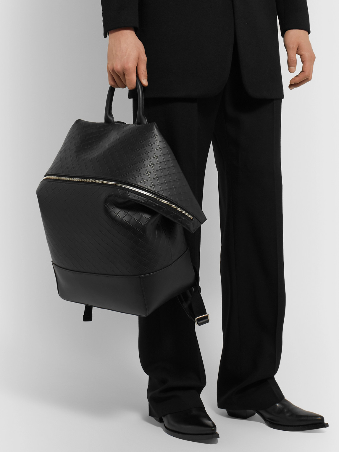 Bottega Veneta Intrecciato-embossed Leather Backpack In Black
