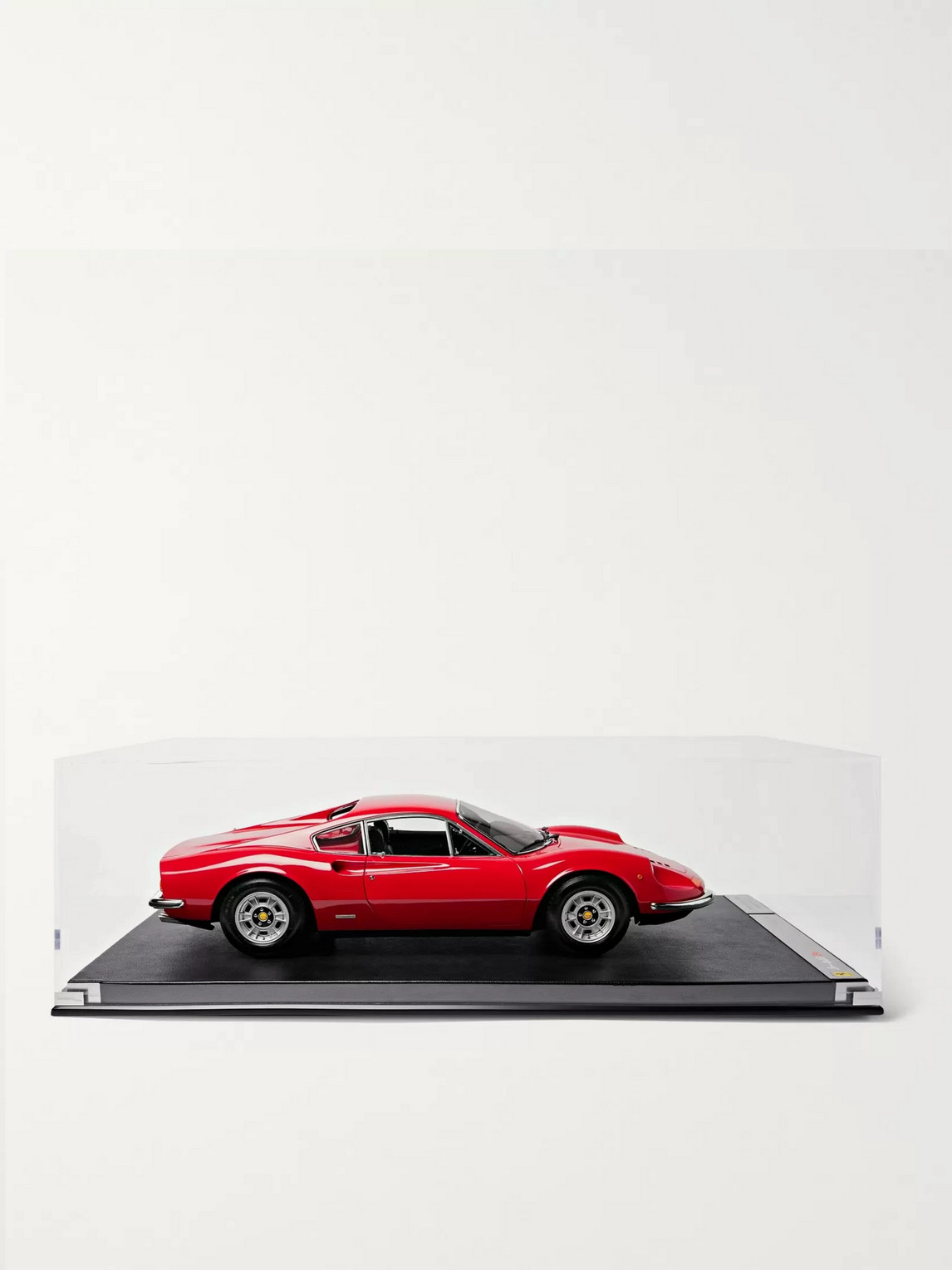 Amalgam Collection Ferrari Dino 246 Gt (1969) 1:8 Model Car In Red