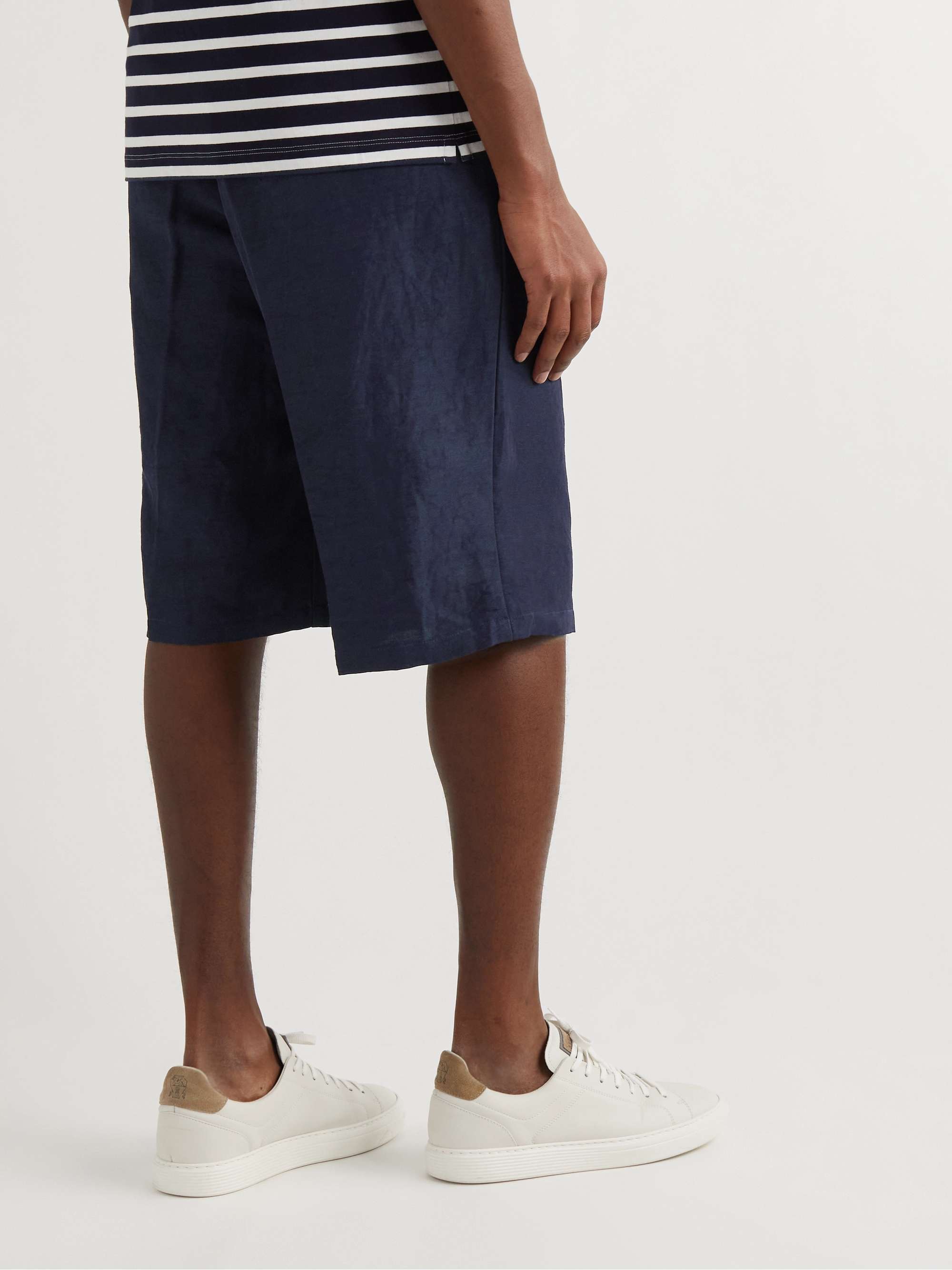 GIORGIO ARMANI Straight-Leg Pleated Linen-Blend Twill Bermuda Shorts