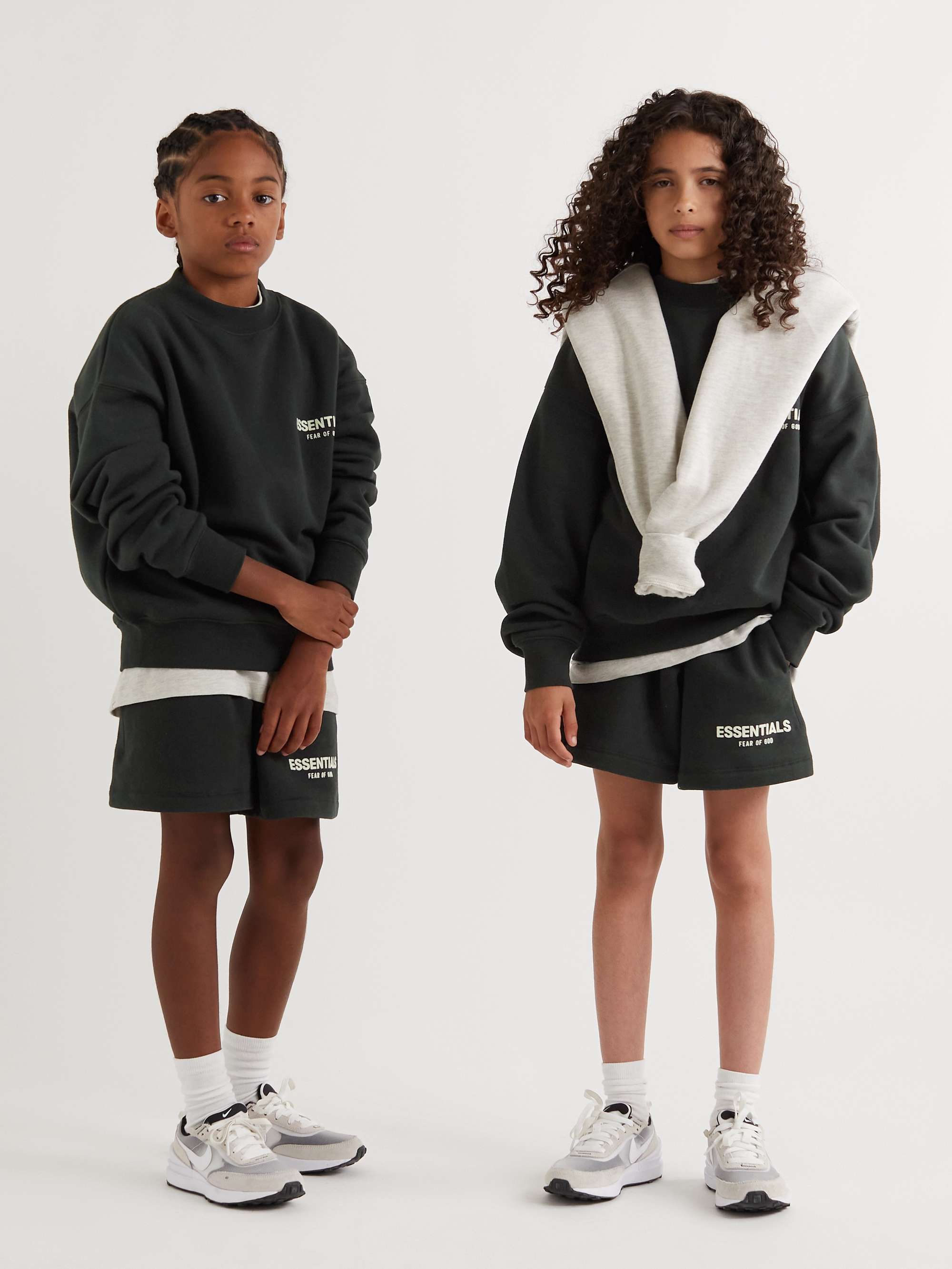 피어오브갓 에센셜 키즈 반바지 FEAR OF GOD ESSENTIALS KIDS Logo-Flocked Cotton-Blend Jersey Drawstring Shorts,Black