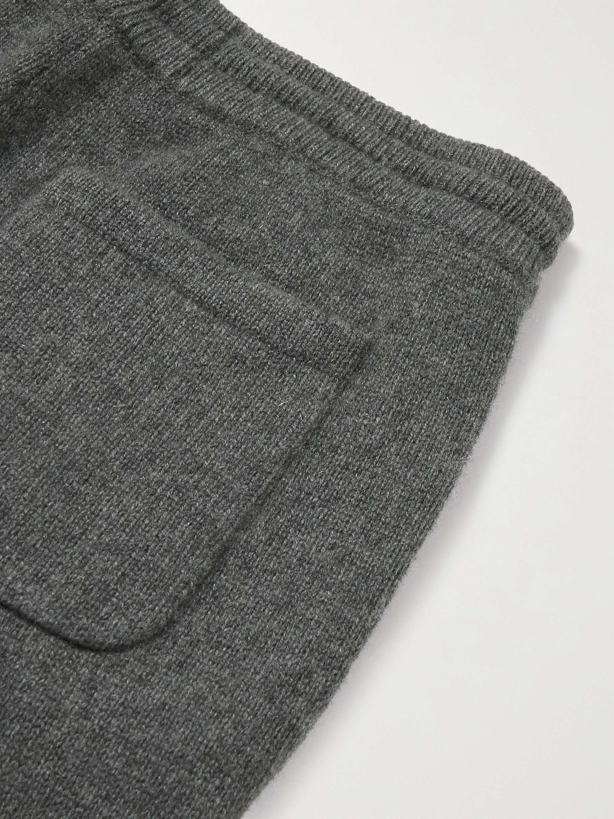 FRAME Tapered Cashmere Sweatpants