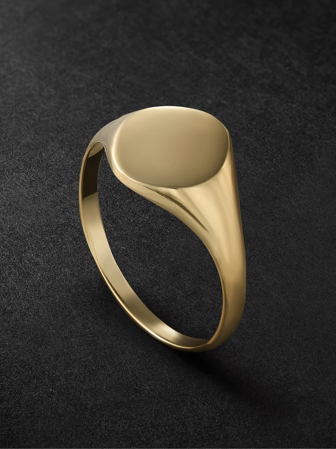 Mateo Gold Signet Ring