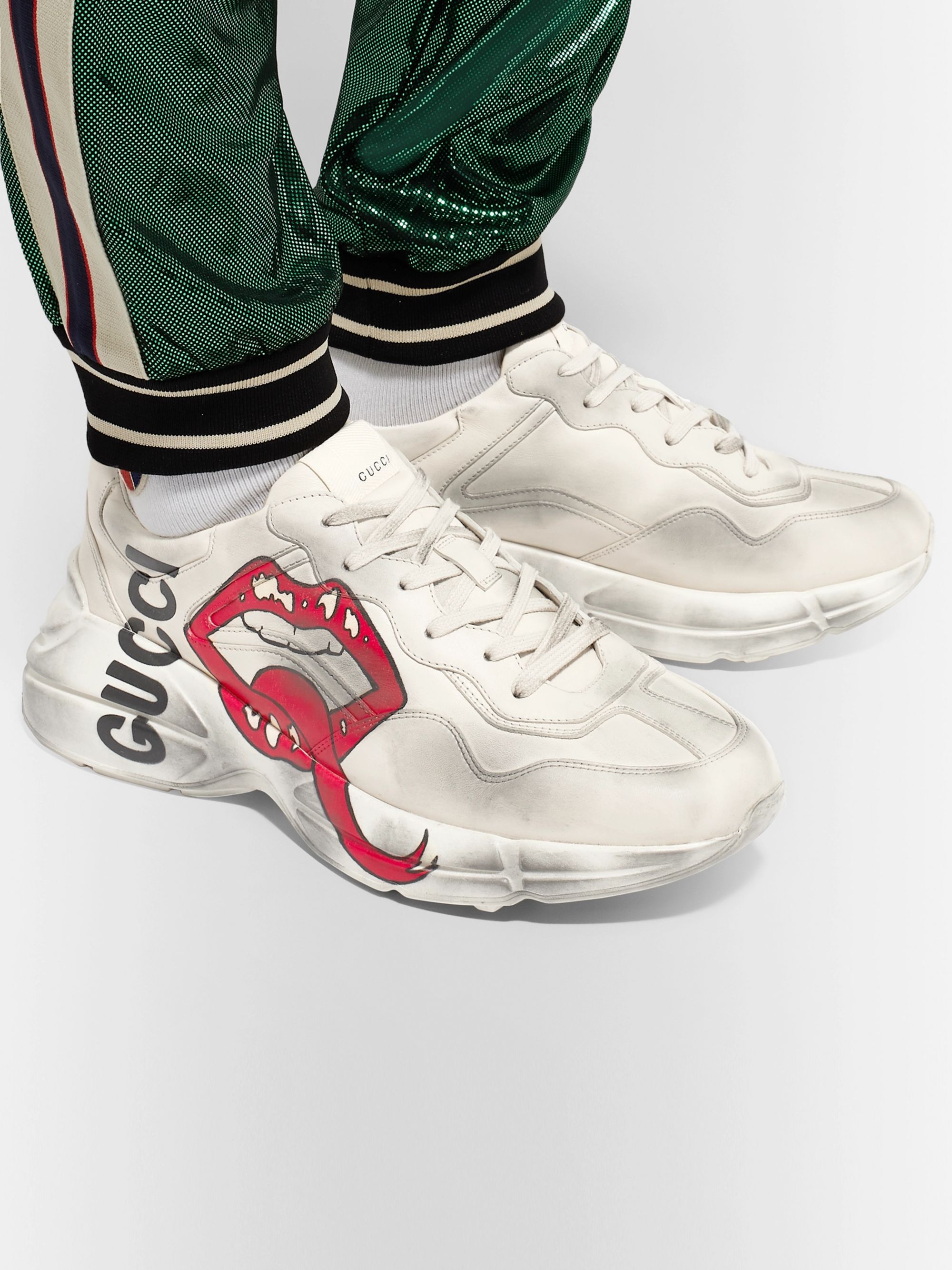 gucci shoes with kiss