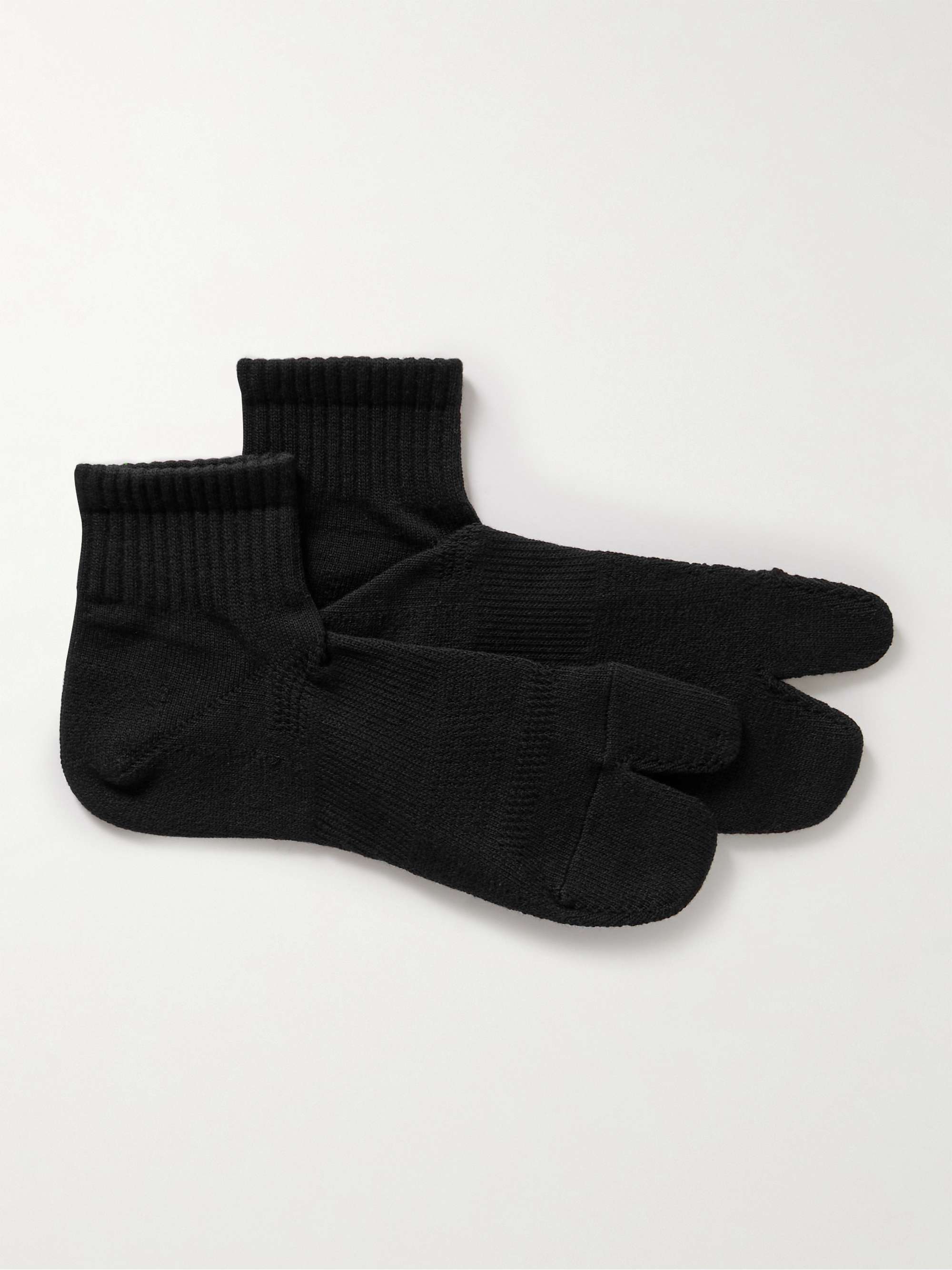 SNOW PEAK Ribbed-Knit Tabi Socks