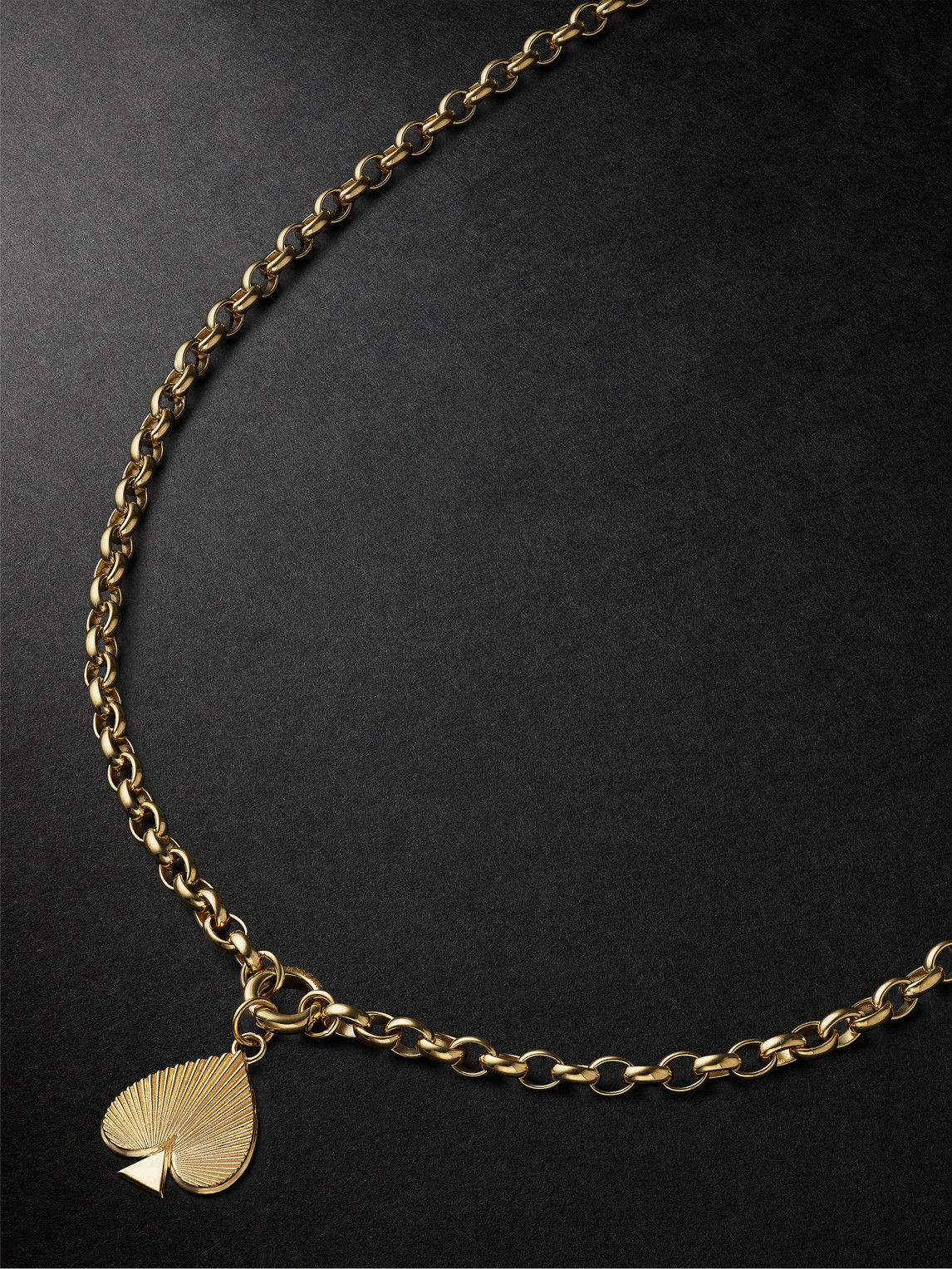 Foundrae Medium Spade Gold Pendant Necklace