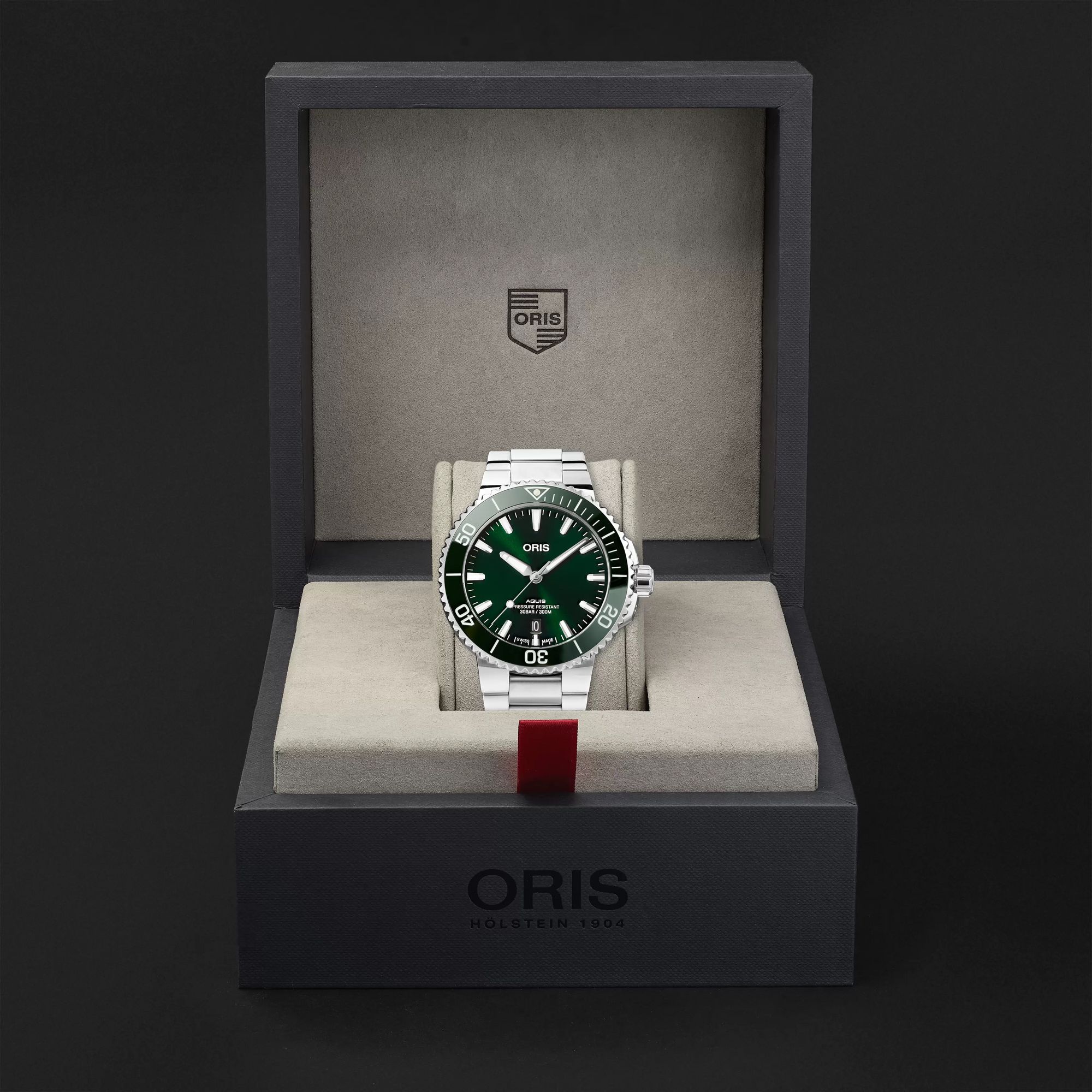 ORIS Aquis Date Automatic 41.5mm Stainless Steel Watch, Ref. No. 01 733 7766 4157-07 8 22 05PEB