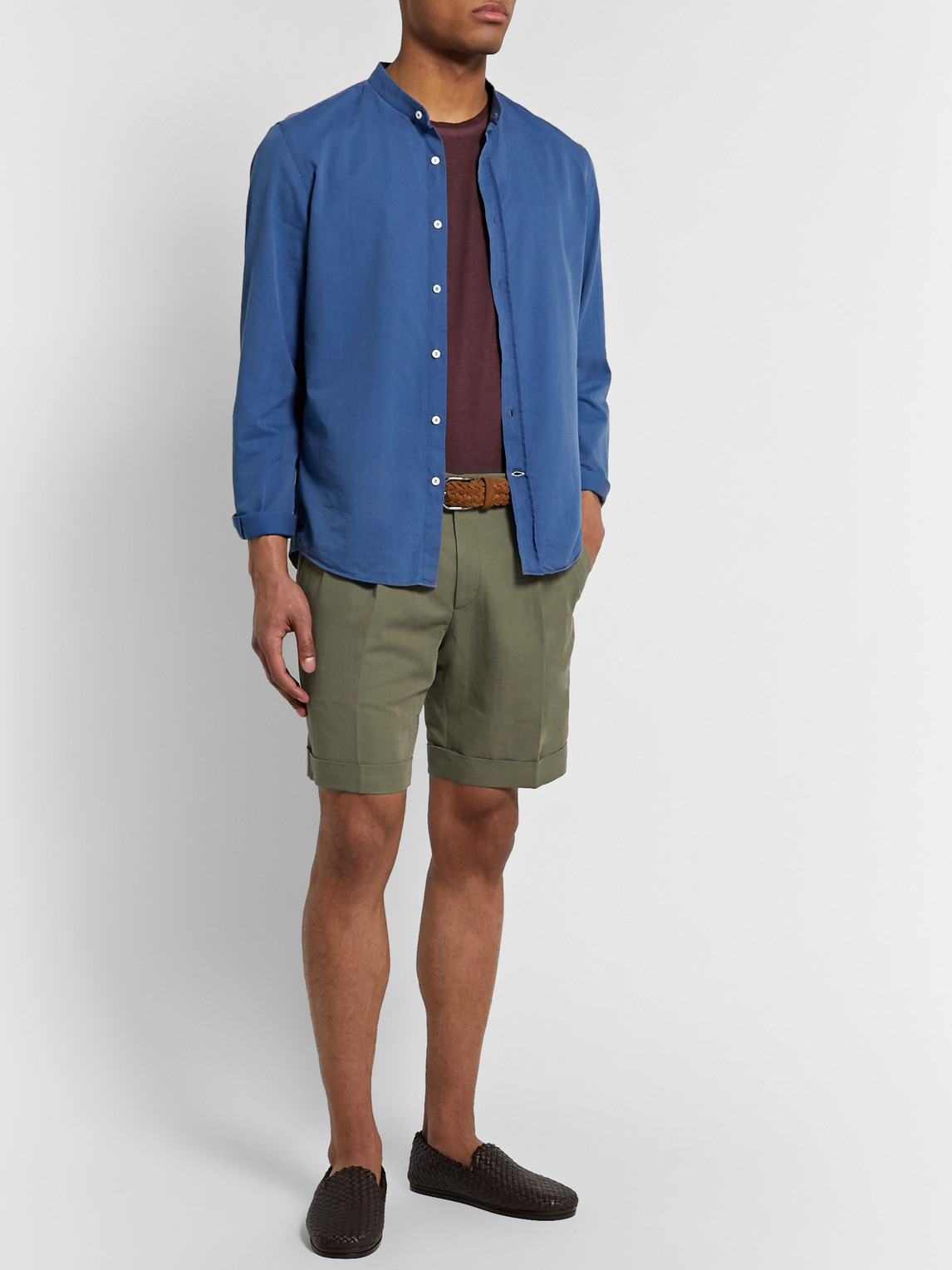 Brioni Pleated Linen And Cotton-blend Twill Bermuda Shorts In Green
